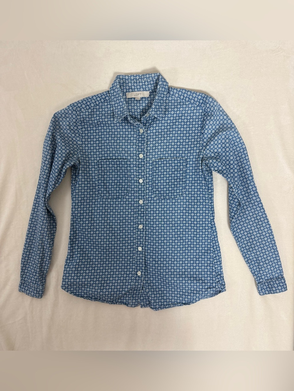 LOFT Women’s Light Blue Printed Button-Down Shirt